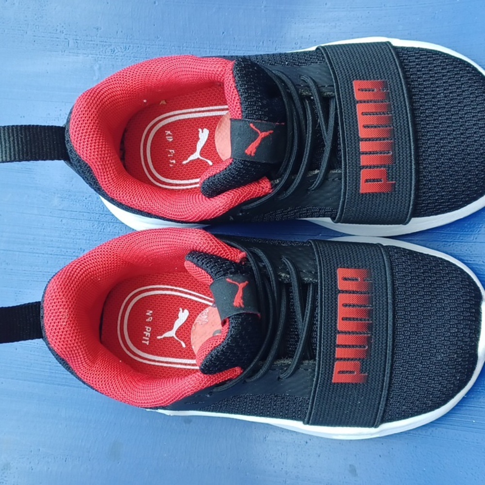 Puma toddlers sneakers